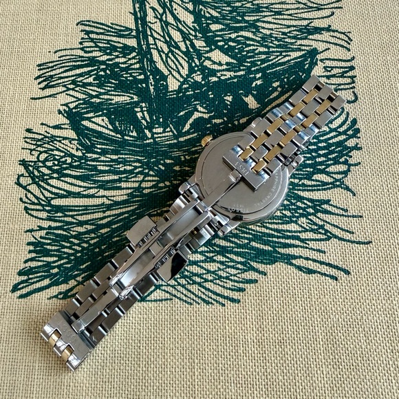 Ladies Tissot Carson two tone watch 30mm - Picture 3 of 11